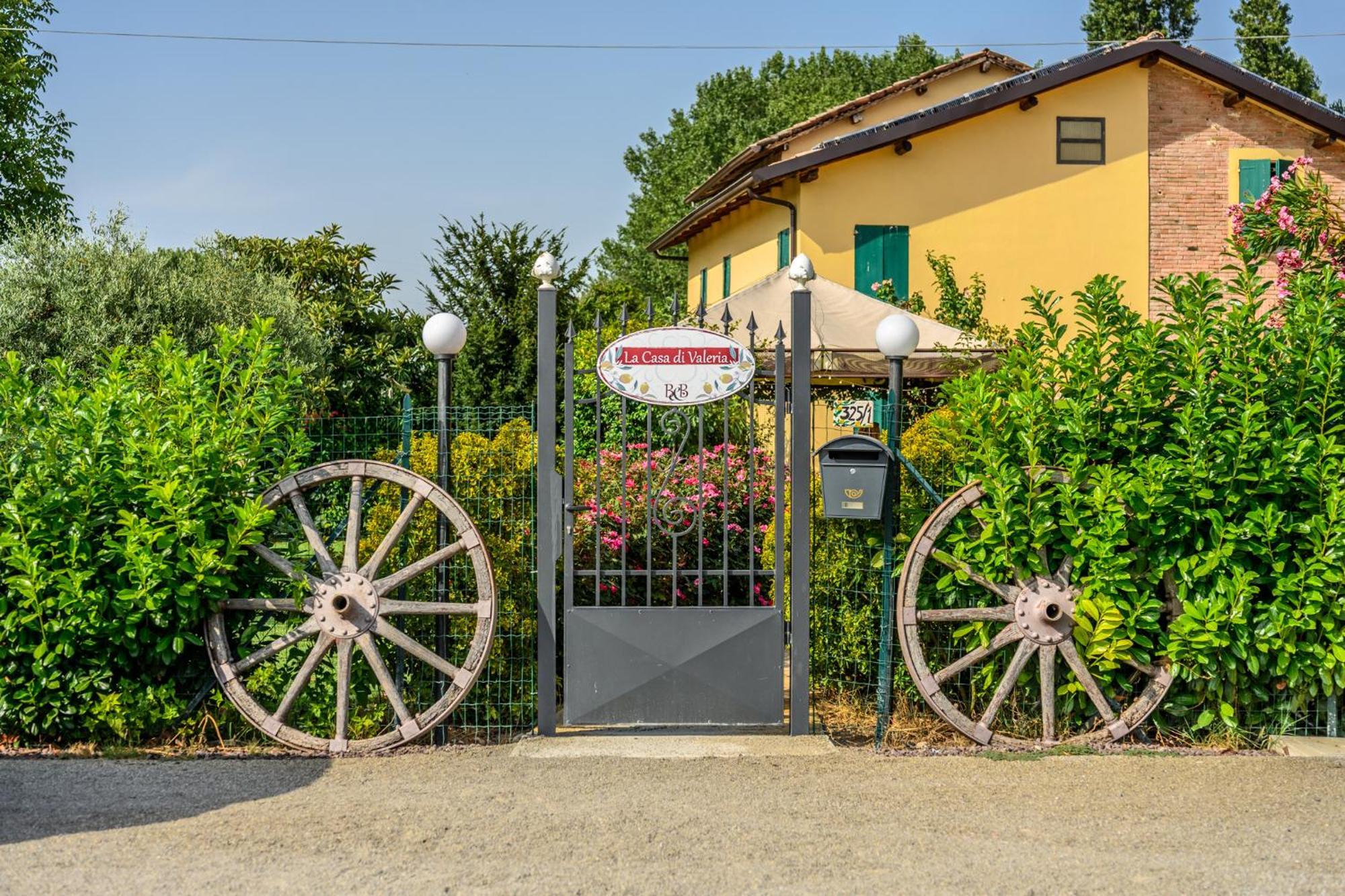 La Casa Di Valeria - Modena Bed & Breakfast Екстериор снимка